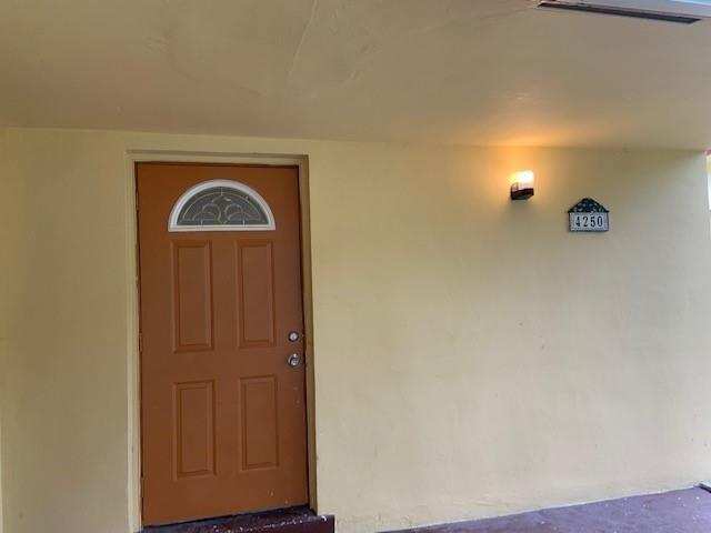 4250 NW 21st Avenue, Oakland Park FL 33309
