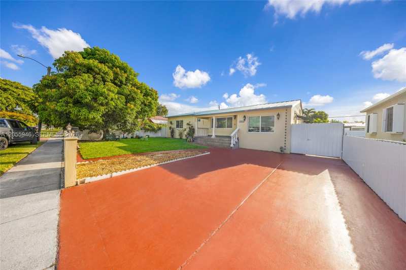 5862 W 2nd Ct, Hialeah FL 33012