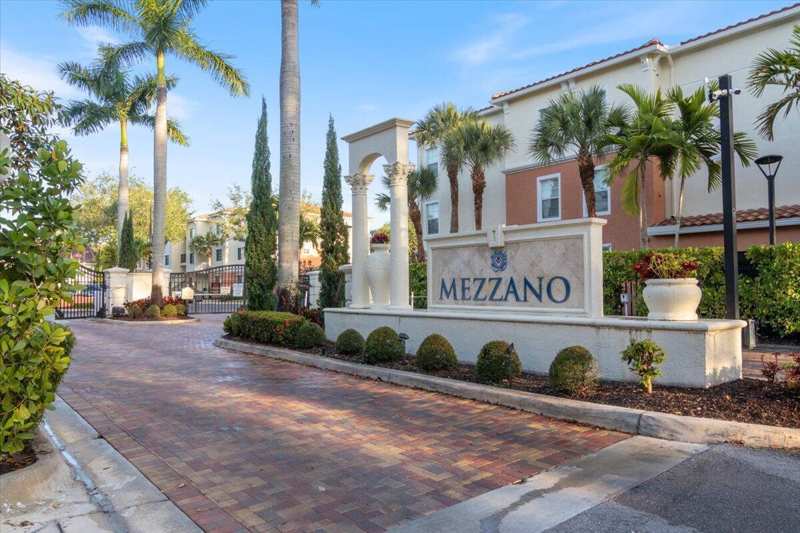 9857 Baywinds Drive # 9112, West Palm Beach FL 33411