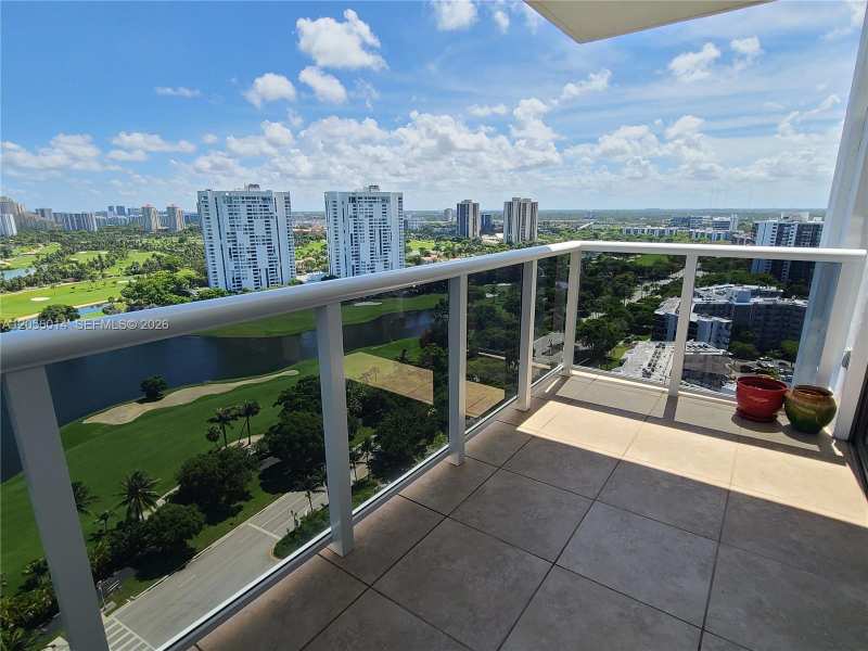 3625 N Country Club Dr # 2408, Aventura FL 33180