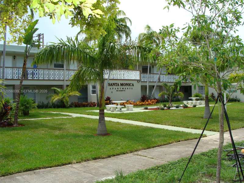 3624 NE Jackson St # 21, Hollywood FL 33021