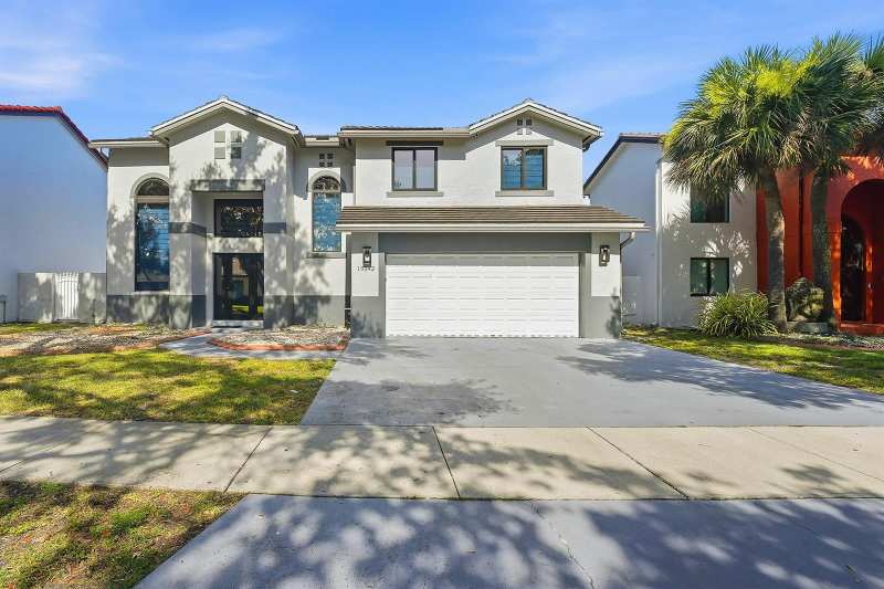 19242 NW 89TH Avenue, Hialeah FL 33018