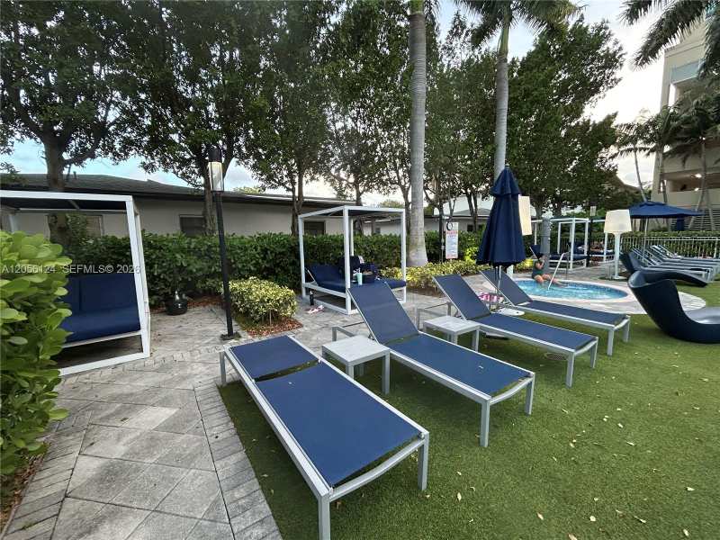 987 SW 37th Avenue # 909, Coral Gables FL 33135