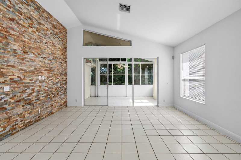 5225 Brookview Drive, Boynton Beach FL 33437