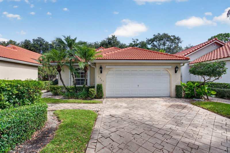 5225 Brookview Drive, Boynton Beach FL 33437