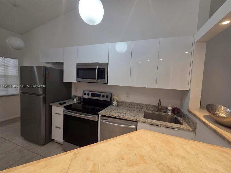 3686 NW 83rd Ln, Sunrise FL 33351
