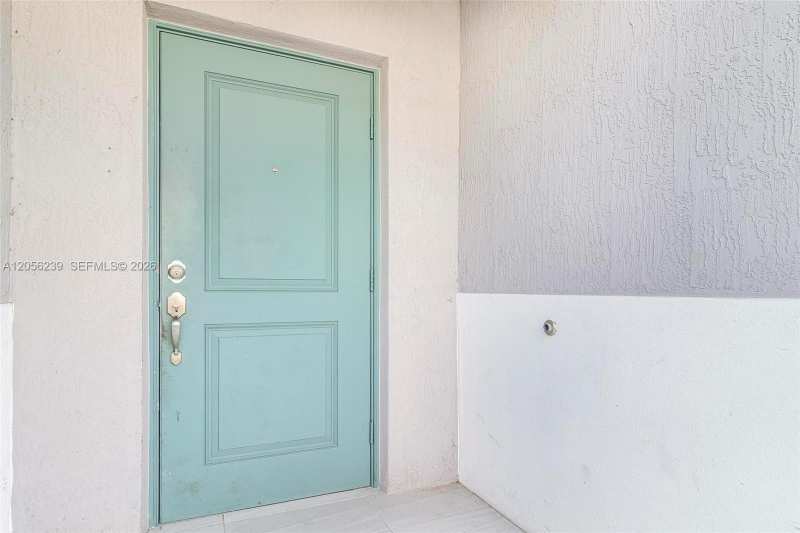 417 NW 12th Pl, Florida City FL 33034