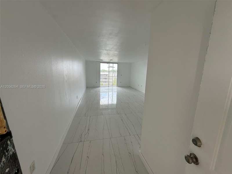 1700 NE 191st St # 510, Miami FL 33179