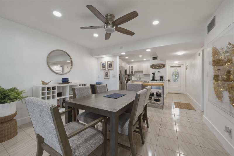 9200 N Hollybrook Lake Drive # 310, Pembroke Pines FL 33025
