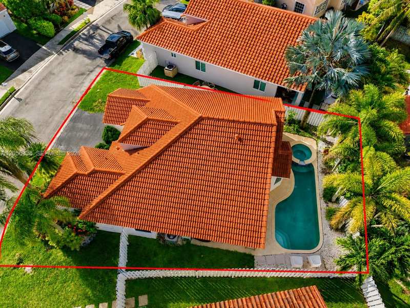 325 Somerset Way, Weston FL 33326