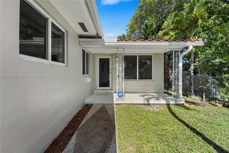 35 NW 49th Ave, Miami FL 33126