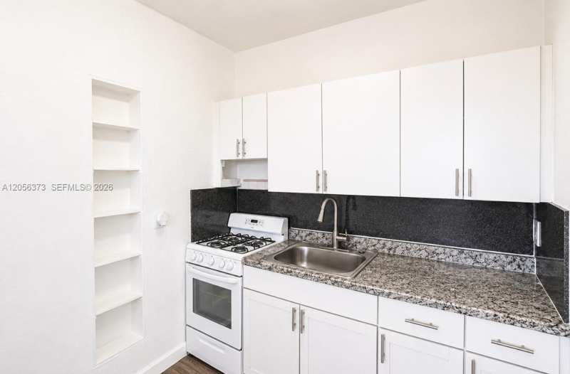 2300 W Flagler St # 18, Miami FL 33135