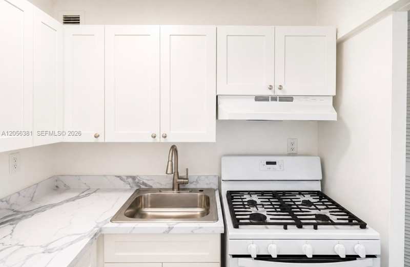 465 E 28th St # 10, Hialeah FL 33013