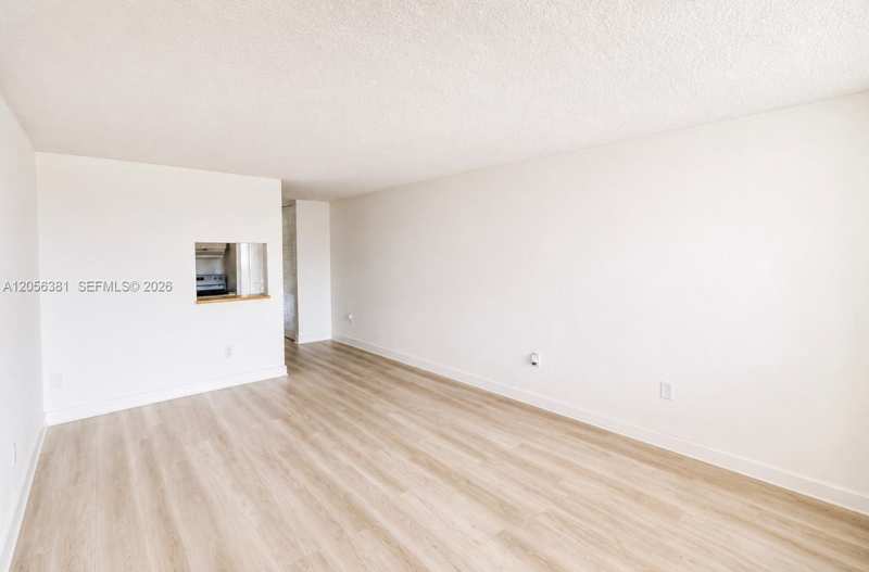 465 E 28th St # 10, Hialeah FL 33013