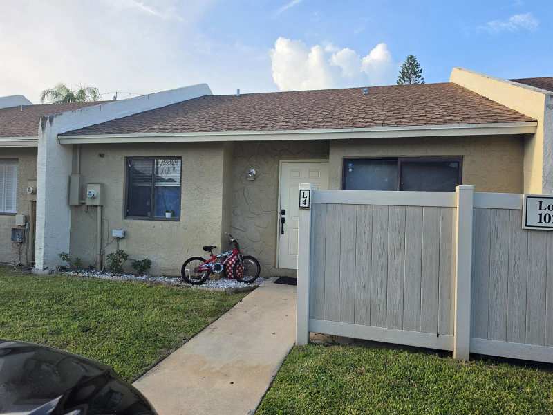 10295 Boca Bend W # L4, Boca Raton FL 33428