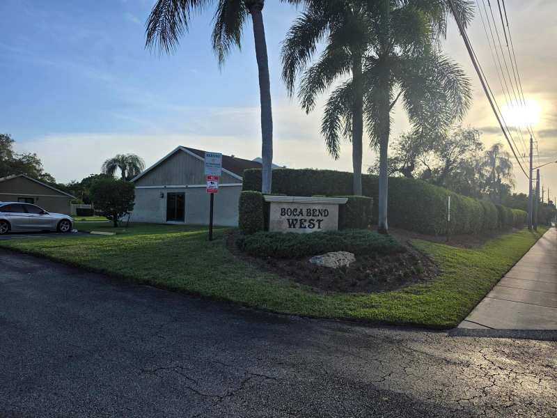 10295 Boca Bend W # L4, Boca Raton FL 33428