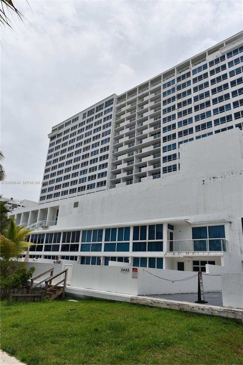 5555 Collins Ave # 8K, Miami Beach FL 33140