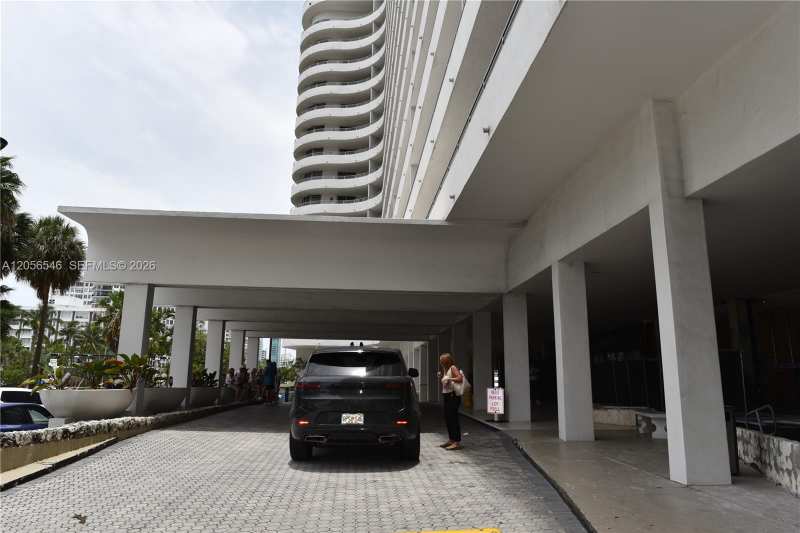 5555 Collins Ave # 8K, Miami Beach FL 33140