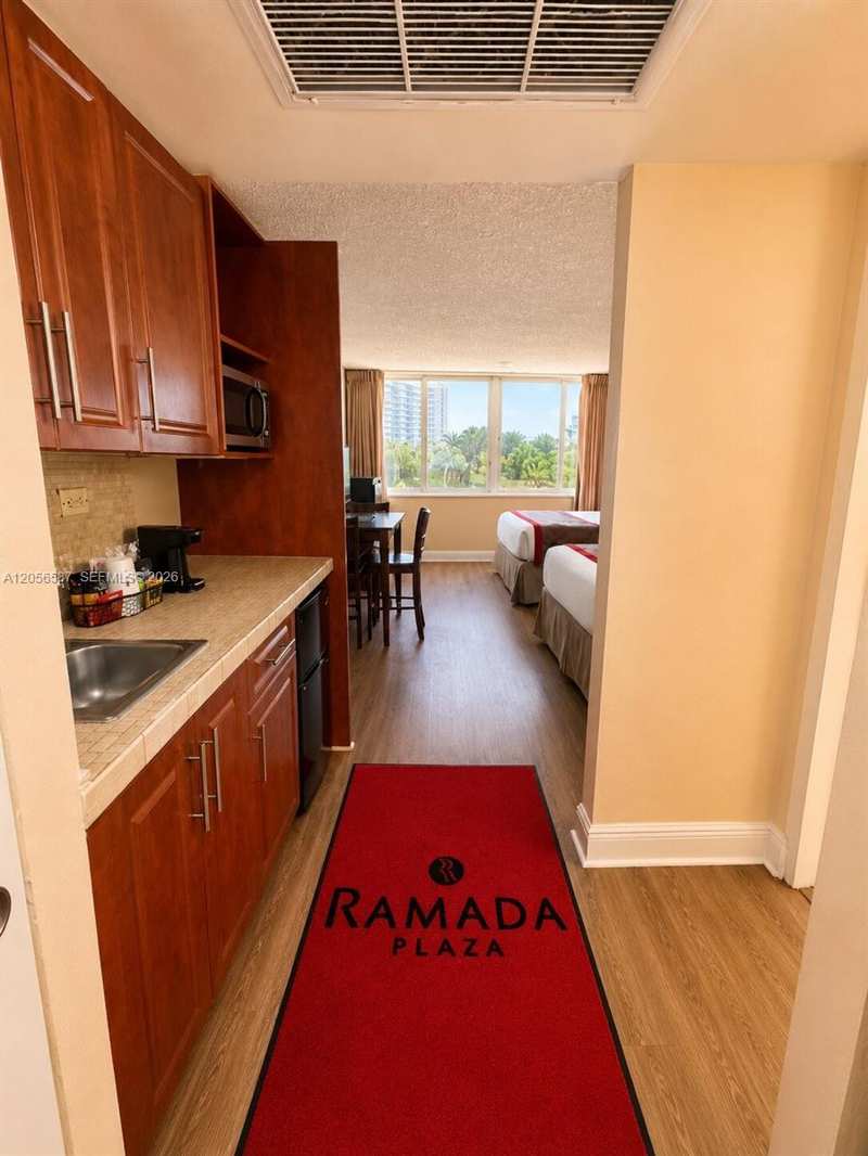 19201 Collins Ave # 243, Sunny Isles Beach FL 33160