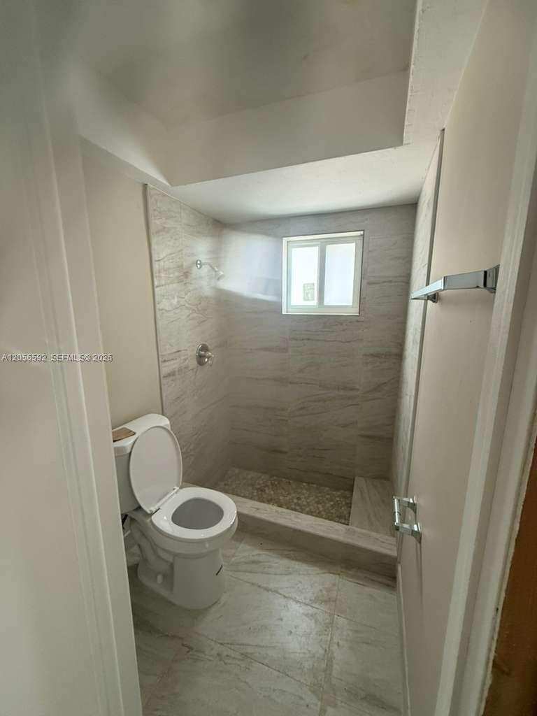 3850 SW 59th Ter, Davie FL 33314