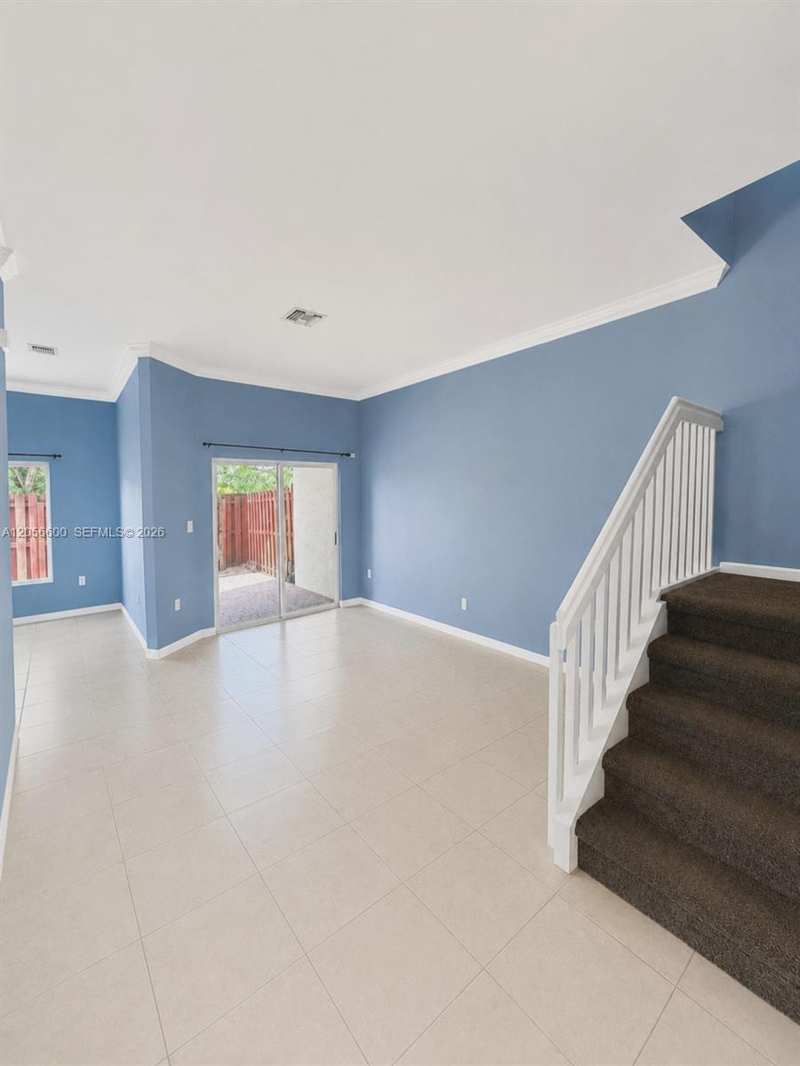 1690 SE 24th Ct, Homestead FL 33035
