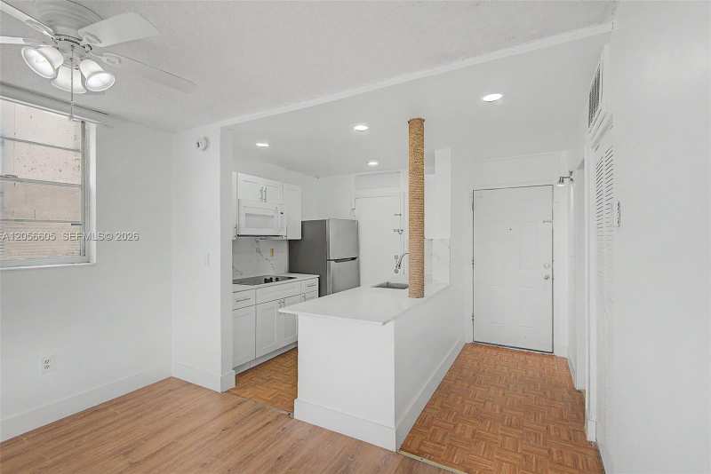 12590 NE 16th Ave # 402, North Miami FL 33161