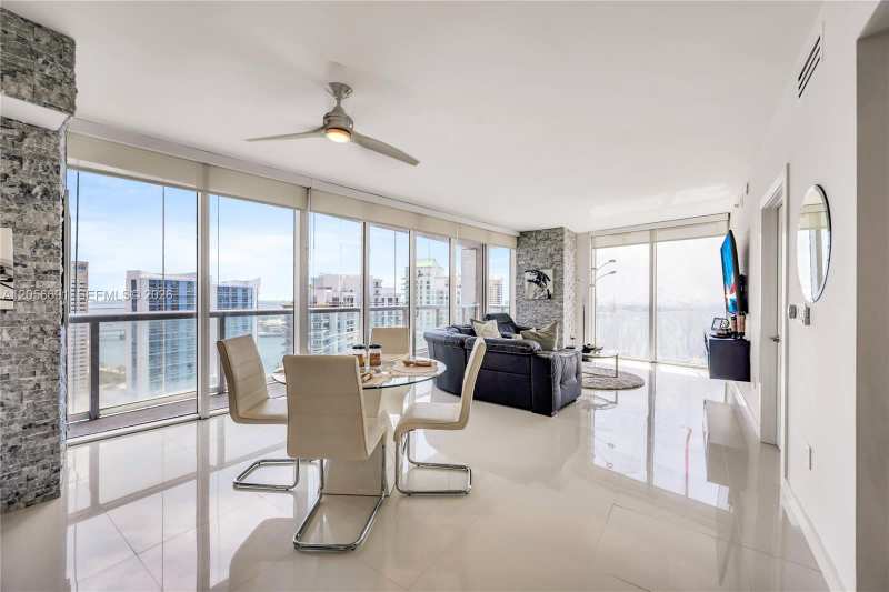 495 Brickell Ave # 3702, Miami FL 33131