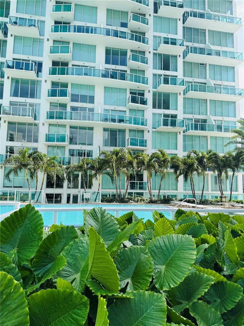 41 SE 5th # 2204, Miami FL 33131