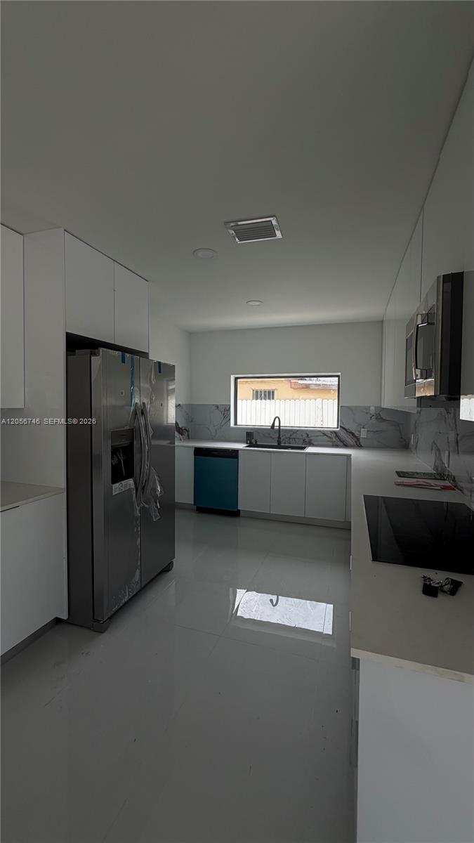 935 SW 72nd Ave, Miami FL 33144