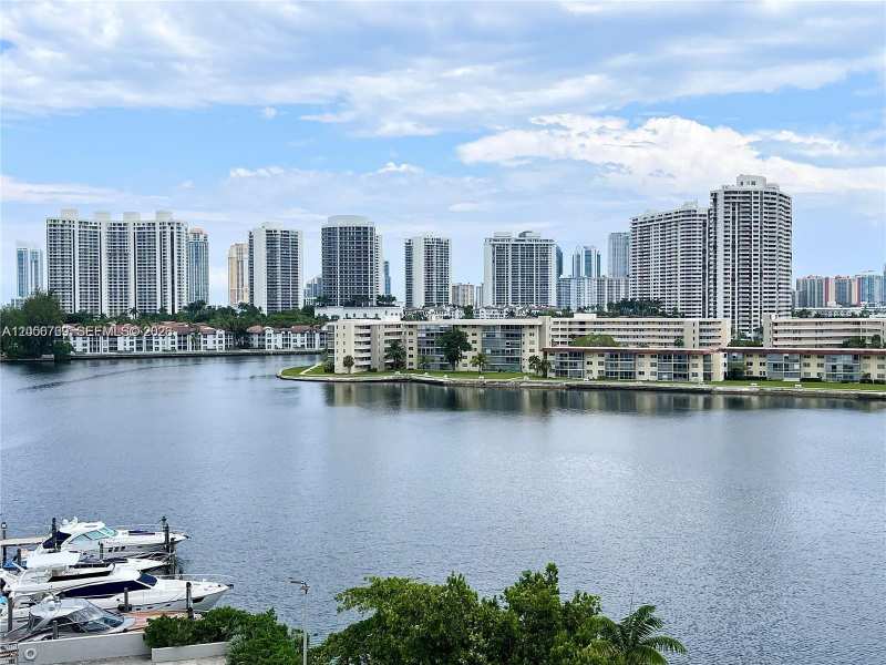 18041 Biscayne Blvd # 803, Aventura FL 33160
