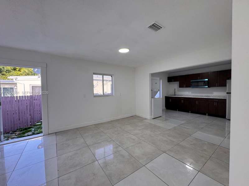2803 SW 26th St, Miami FL 33133