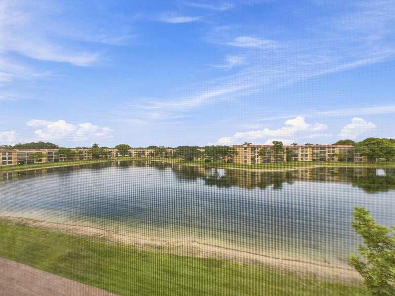 6539 CORAL LAKE Drive # 403, Margate FL 33063