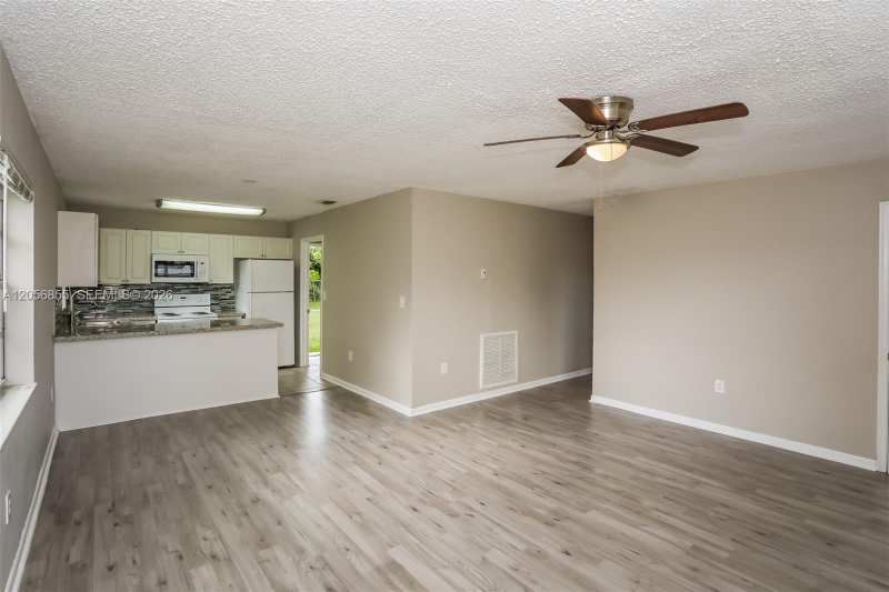 14971 SW 304th St, Homestead FL 33033
