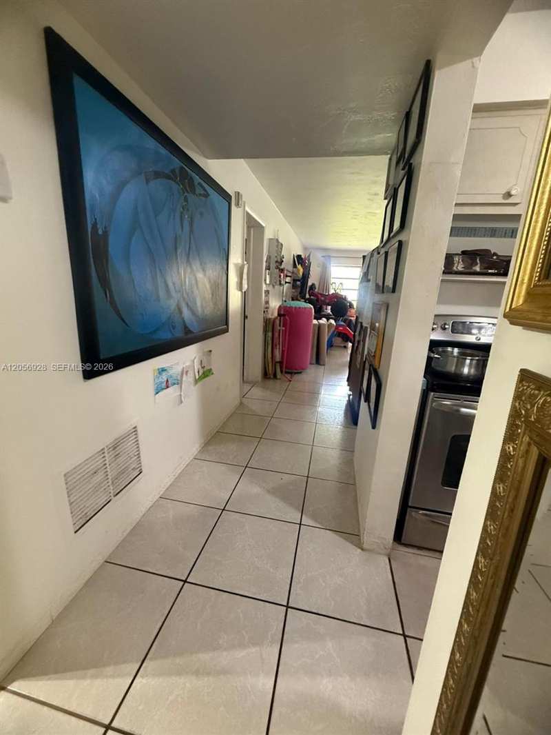 1540 NE 191st St # 140, Miami FL 33179