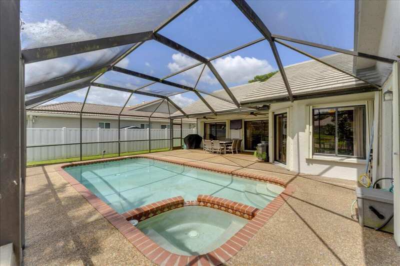 5345 NW 58th Terrace, Coral Springs FL 33067