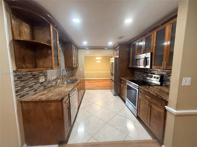 4120 NW 78th Ln, Coral Springs FL 33065