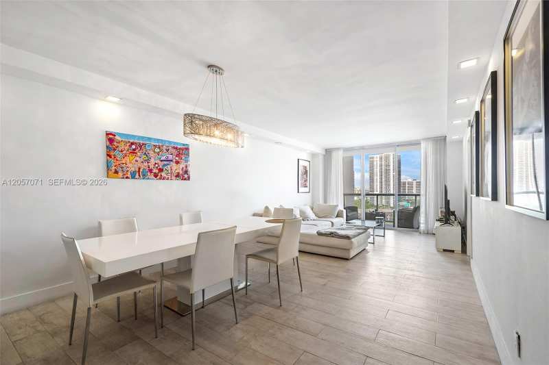 19390 Collins Ave # 1519, Sunny Isles Beach FL 33160