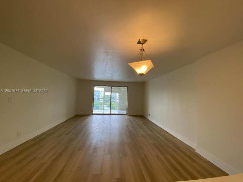 401 SE 3rd St # 405, Dania Beach FL 33004