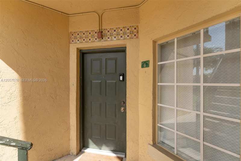 18336 NW 68th Ave # G, Hialeah FL 33015