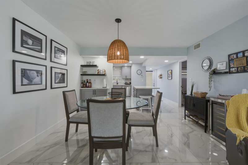 9823 S Hollybrook Lake Drive # 104, Pembroke Pines FL 33025