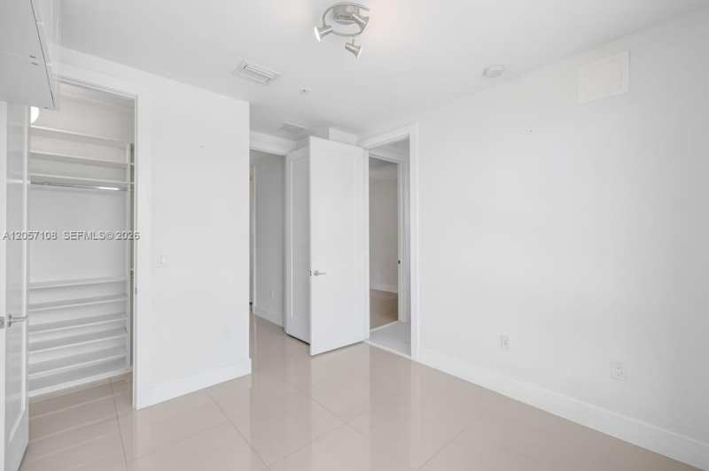 10471 NW 66th St, Doral FL 33178