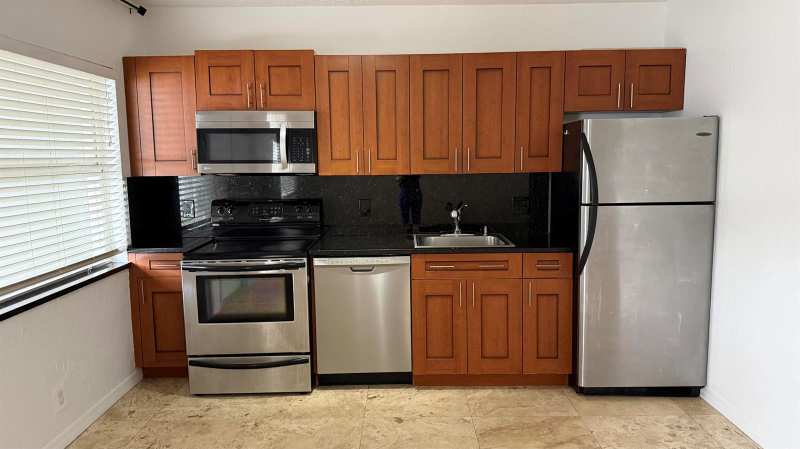 1470 N Dixie Highway # 16, Fort Lauderdale FL 33304