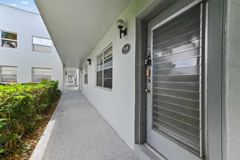 548 Capri L, Delray Beach FL 33484