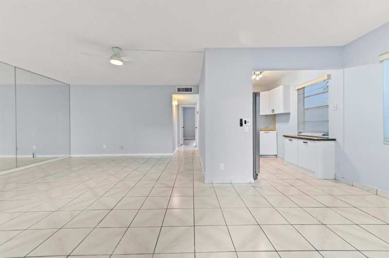 548 Capri L, Delray Beach FL 33484