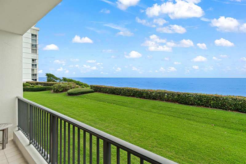 800 Ocean Drive # 204, Juno Beach FL 33408