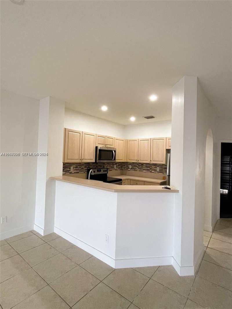 12162 SW 5th Ct, Pembroke Pines FL 33025