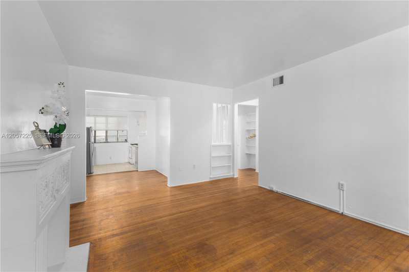 817 Lenox Ave # 6, Miami Beach FL 33139