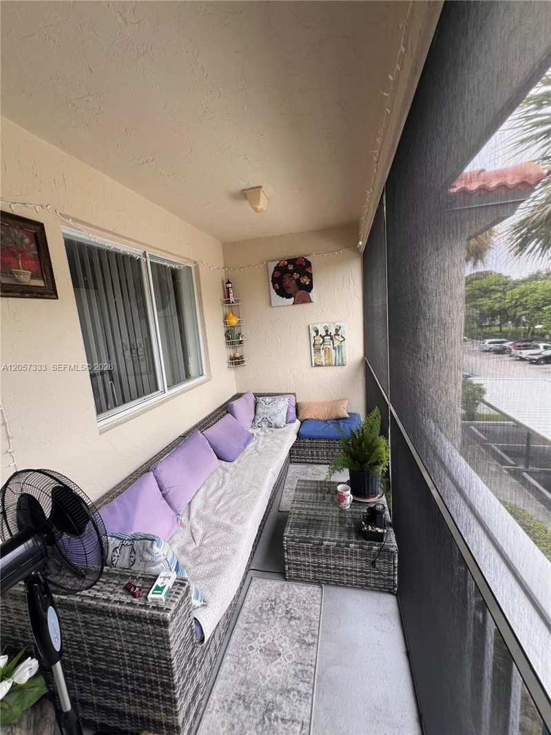 460 S Park Road # 304, Hollywood FL 33021