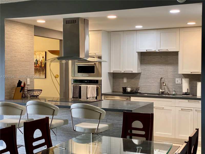 141 CRANDON BL # 347, Key Biscayne FL 33149