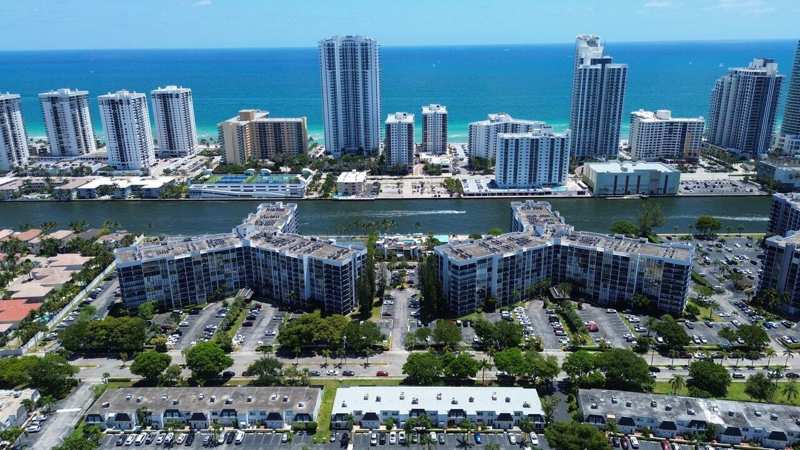 800 Parkview Drive # 823, FL 33009